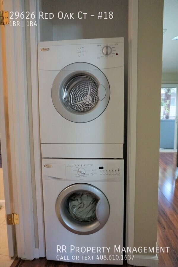 Building Photo - 29626 Red Oak Ct