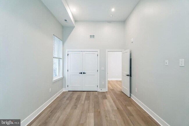 Building Photo - 1243 N 26th St