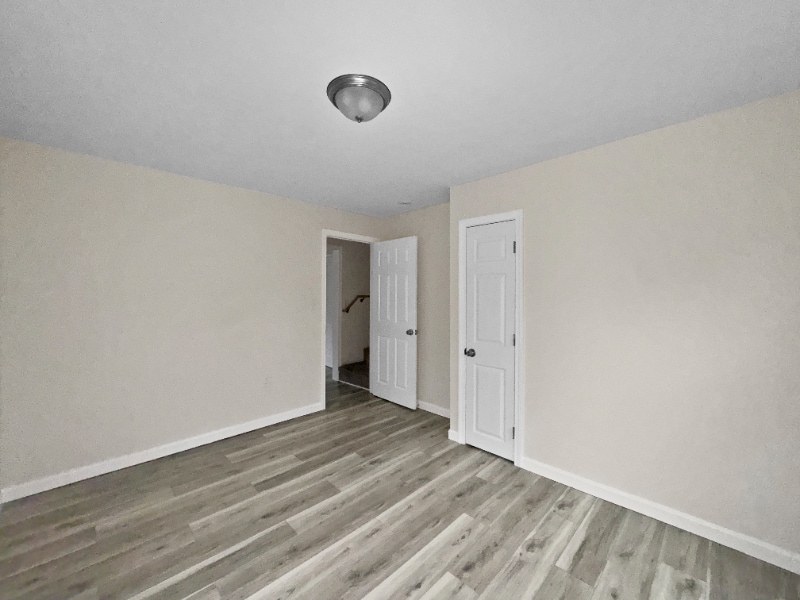 Building Photo - 8-10 Varnum St