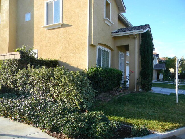 Building Photo - 11166 Pondfield Ct