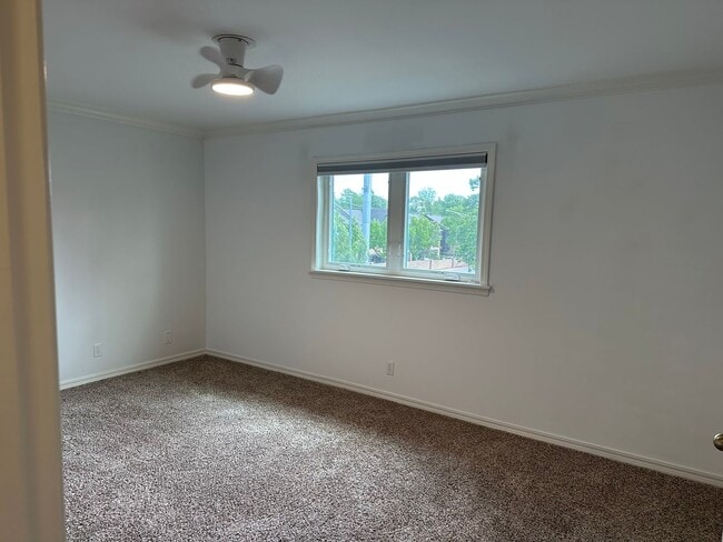 Building Photo - Just Renovated 1,300 SQ' Duplex Across from Woodward Park