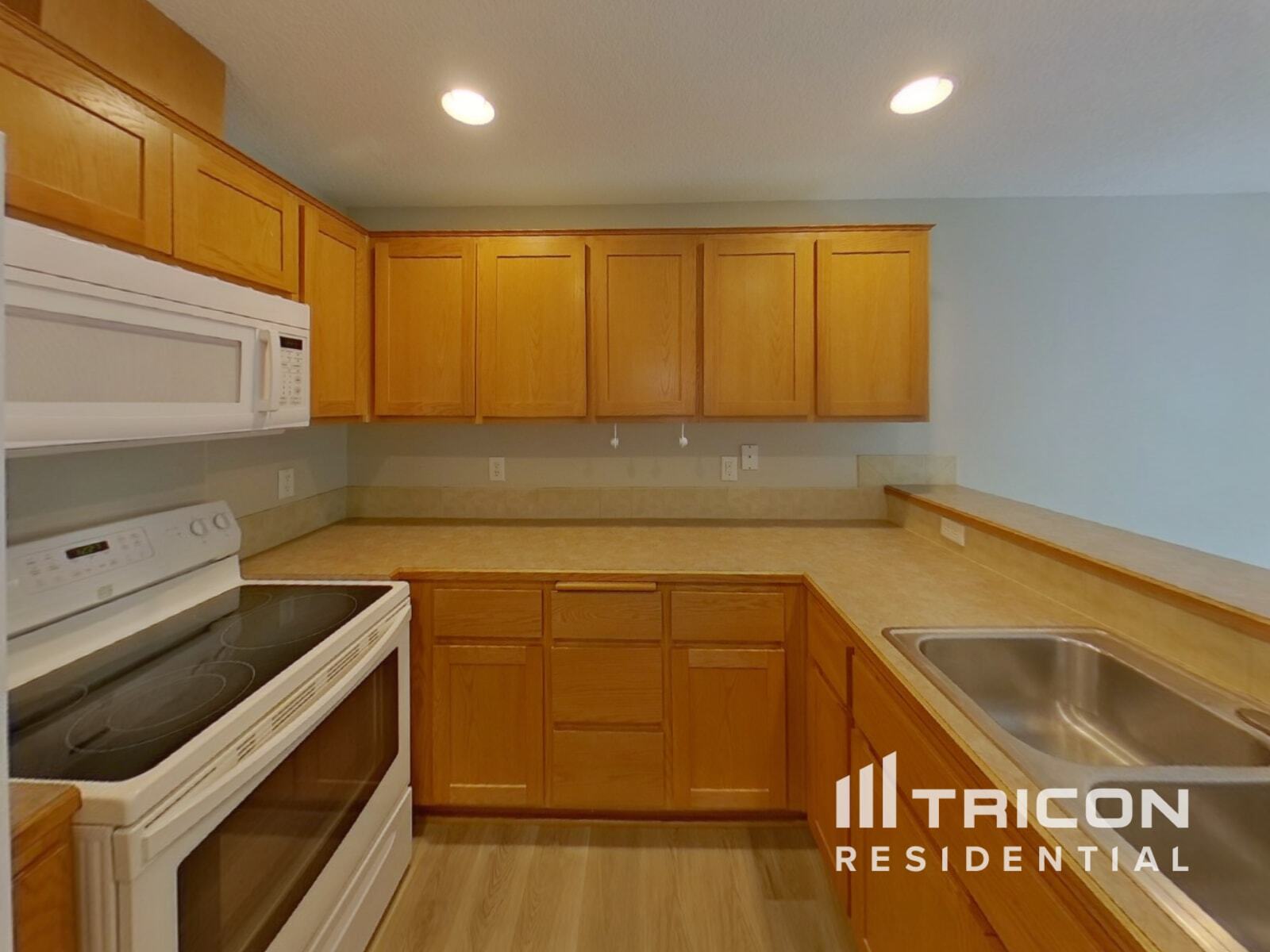 Building Photo - 1811 NE 89th Cir