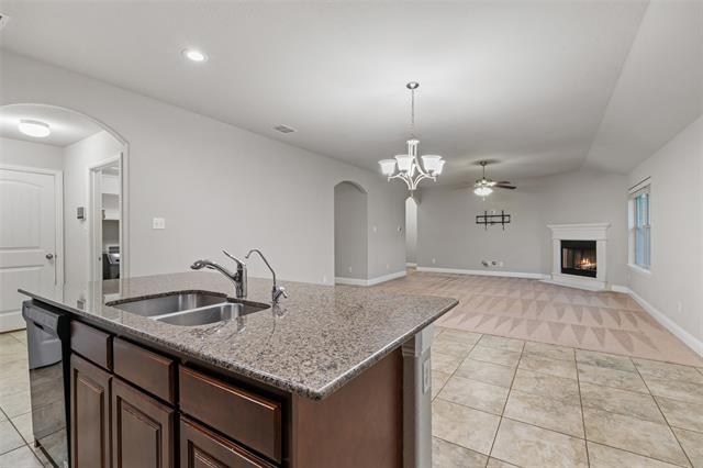 Building Photo - 3733 Cecelia Ln