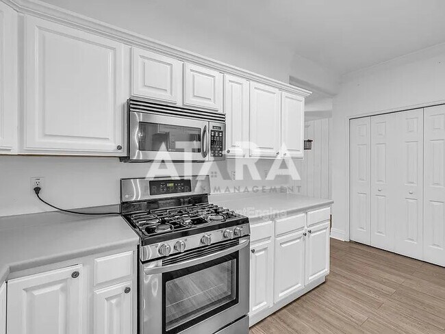 Building Photo - 4466 W 11800 S