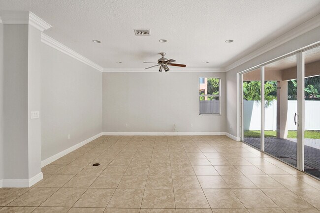 Building Photo - 2804 Shaughnessy Dr