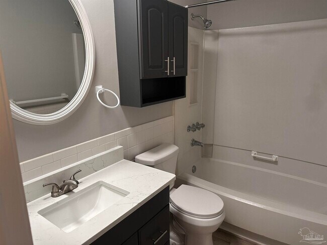 Building Photo - 2299 Scenic Hwy