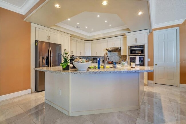 Building Photo - 6719 Fairway Cove Dr