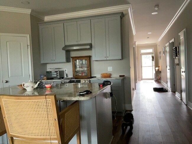 Building Photo - 159 W 1st St