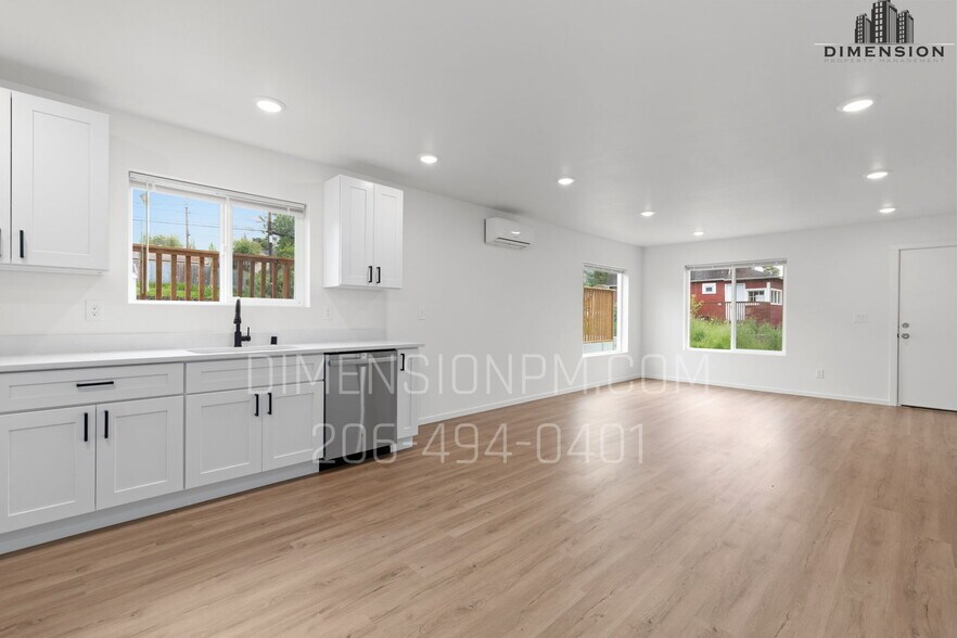 Building Photo - 3602 E T St