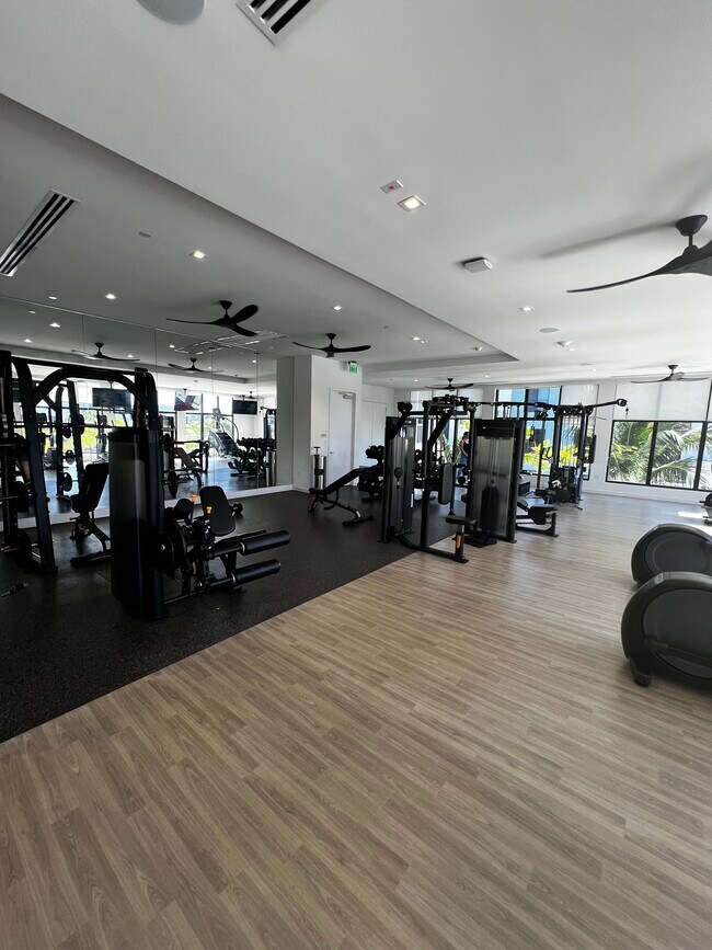 Building Photo - 670 W 74th Pl