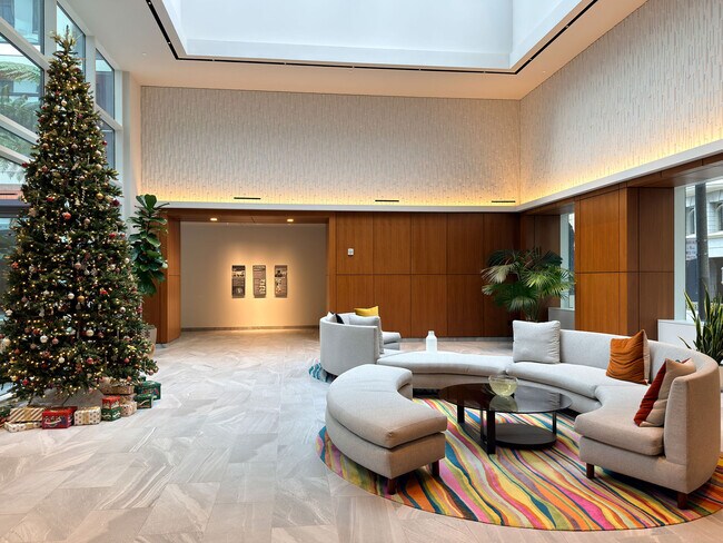 Building Photo - 1688 Pine St