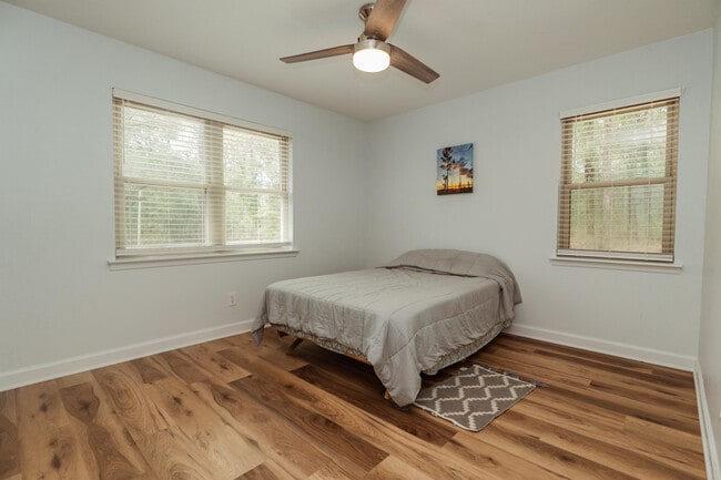 Building Photo - 5439 Penny Creek Rd