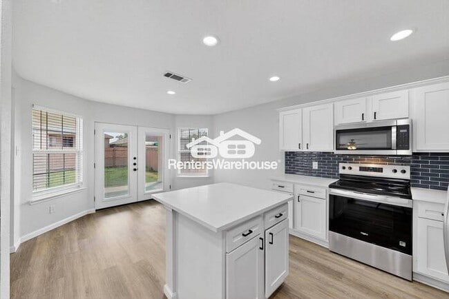 Building Photo - Haslet New Listing Completely Refreshed