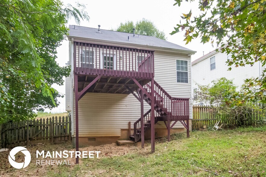 Building Photo - 1608 Wembley Dr