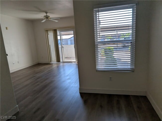 Building Photo - 7255 W Sunset Rd