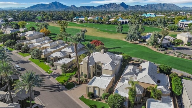 Building Photo - 7878 E Gainey Ranch Rd