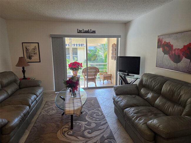 Building Photo - 959 SE 2nd Ave