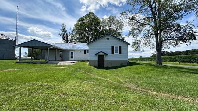 Building Photo - Beautifully Updated Country Home in Iuka, IL