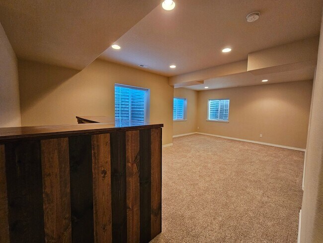 Building Photo - 3 Bed 3 Bath House in Wolf Ranch!!