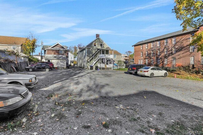 Primary Photo - 144 Cannon St