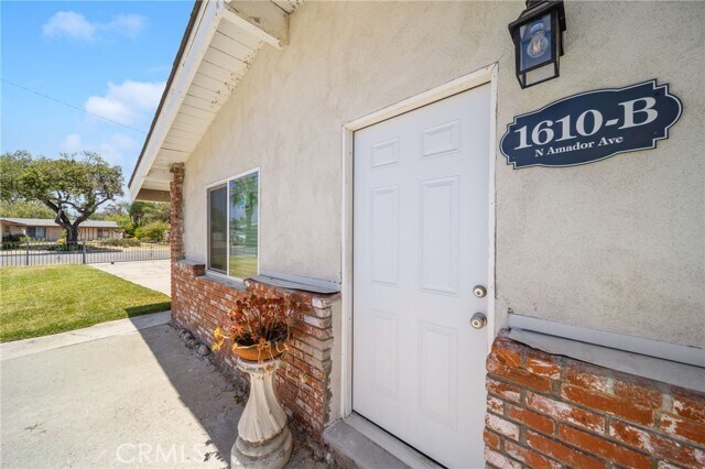 Building Photo - 1610 N Amador Ave