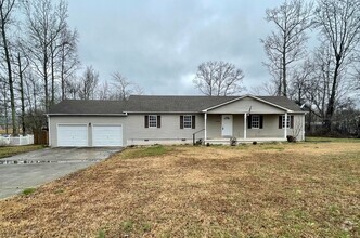 Building Photo - Nice home on large lot West of Athens!