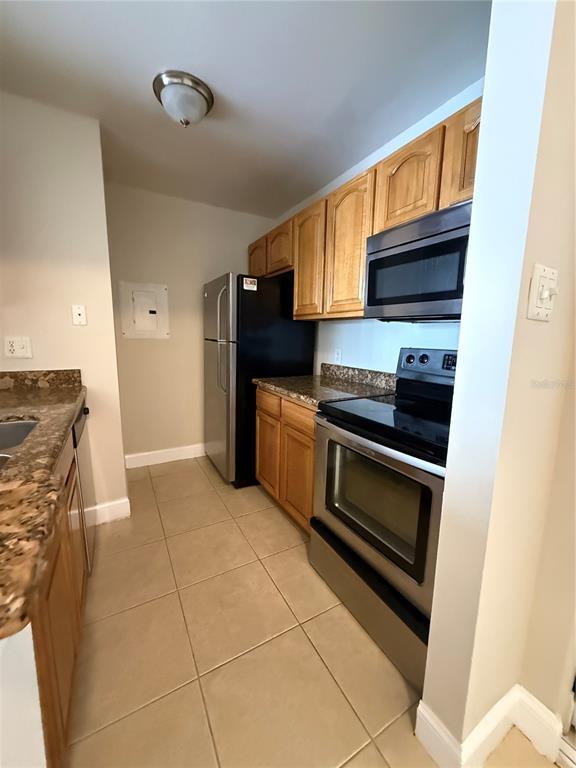 Building Photo - 3831 Bowline Cir