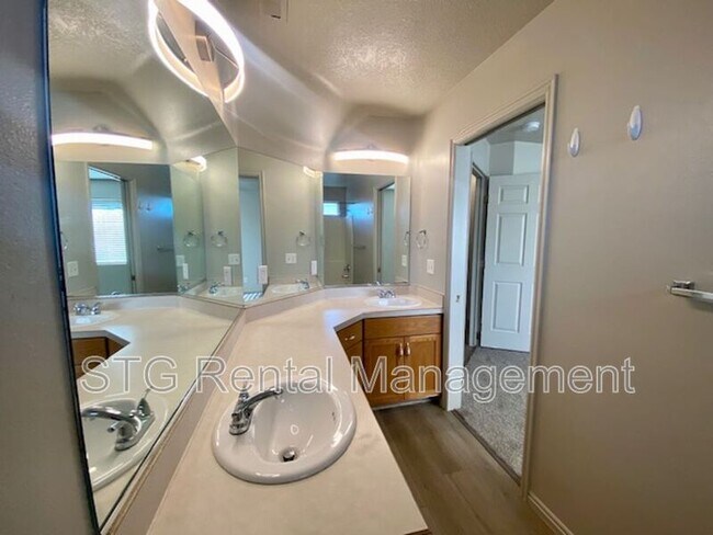Building Photo - 473 E 1100 S