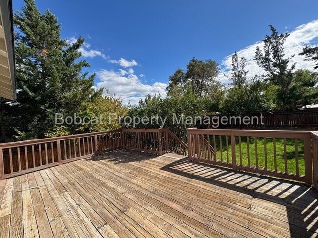 Building Photo - 4123 Sweetwater Dr