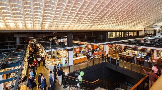 Building Photo - 118 Orchard Street