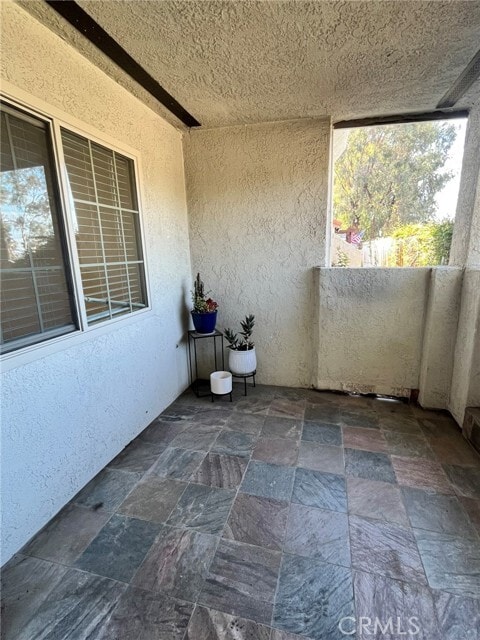 Building Photo - 23335 La Crescenta