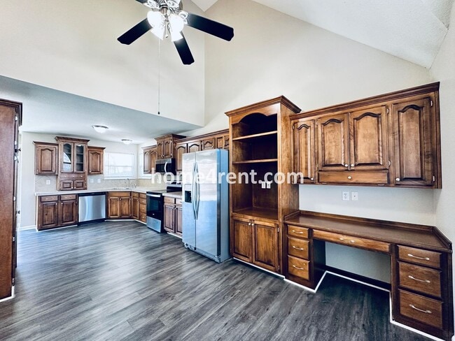 Building Photo - Spacious Four Bedroom Northland Home with a Finished Basement, 3 car garage and Fenced Yard!