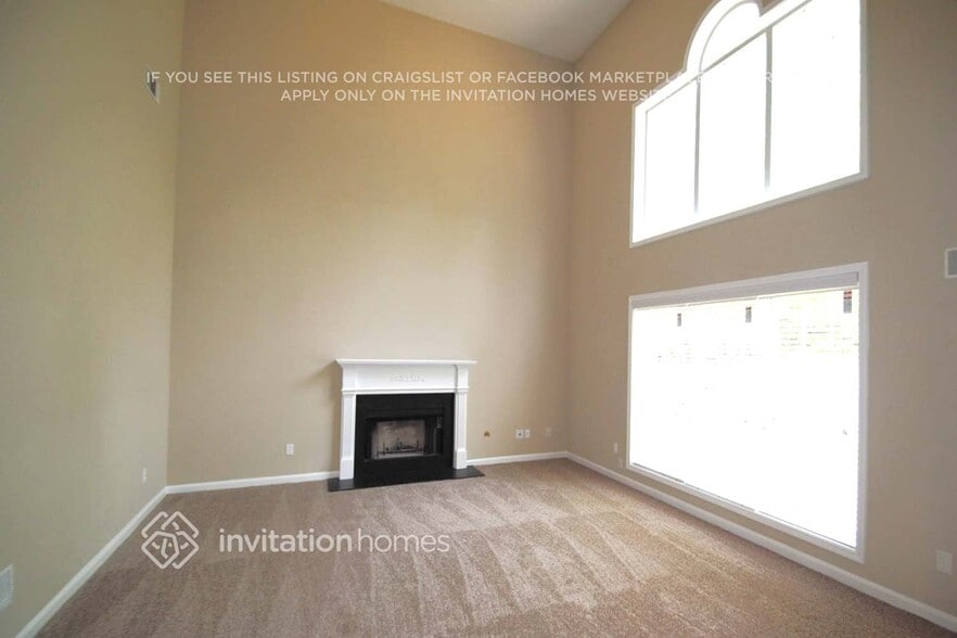 Building Photo - 3740 Cranford Dr SW