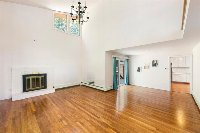 Building Photo - 164 Wilshire Dr