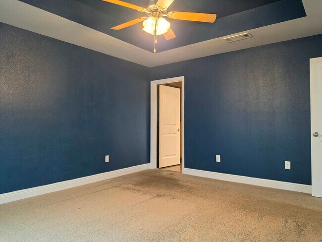 Building Photo - 14645 Birkdale Dr