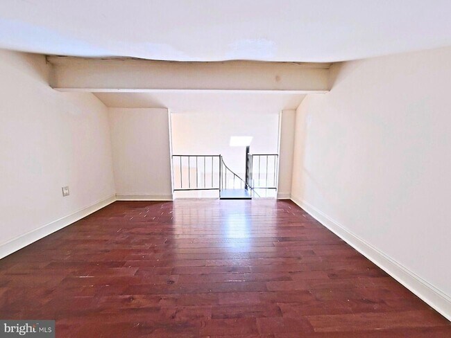 Building Photo - 828 N 26th St