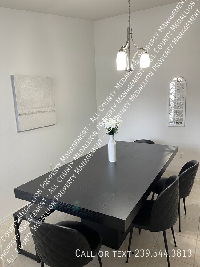 Building Photo - 11620 Navarro Way