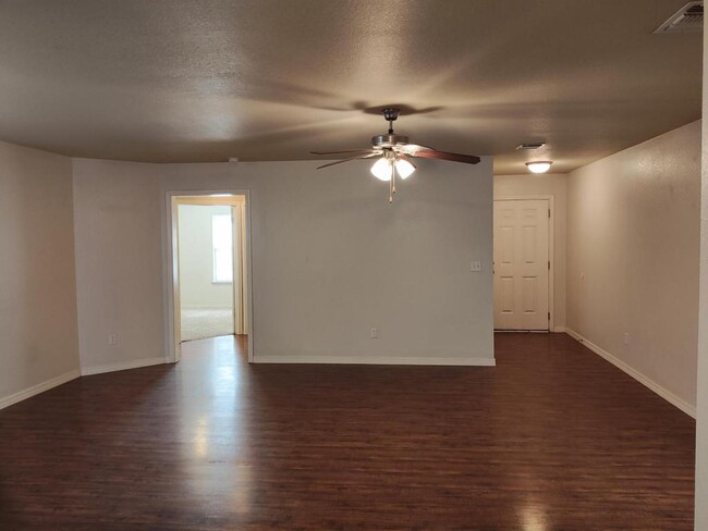 Building Photo - 2805 Conner Dr