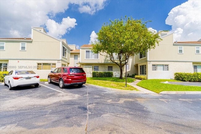 Building Photo - 8105 Lagos De Campo Blvd