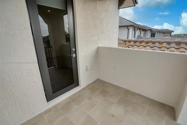Building Photo - 4309 SW 176th Ave
