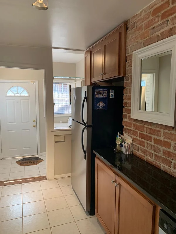 Building Photo - 4508 J C Nichols Pkwy