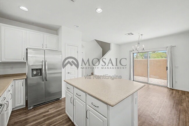 Building Photo - 599 S Buena Vista Ct