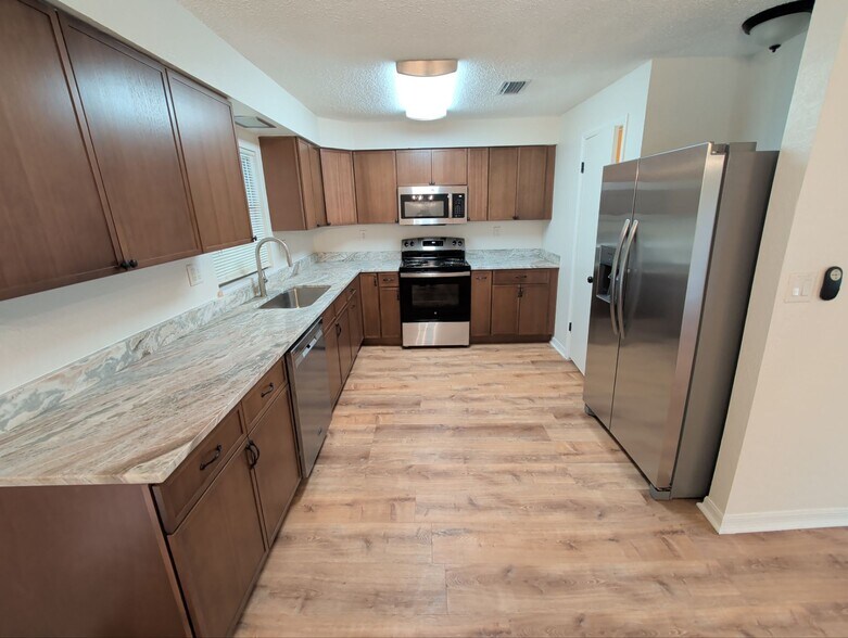 Building Photo - 9205 N Fawn Way
