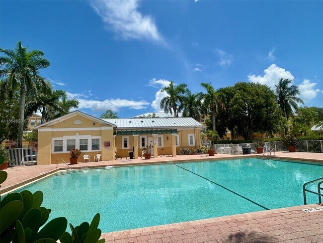 Building Photo - 1104 Shoma Dr