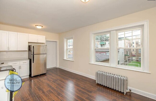Building Photo - Beautiful Berwyn Apartments on Kenilworth!