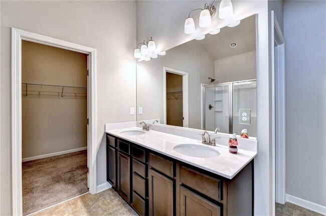 Building Photo - 2409 Ivy Meadow Ln