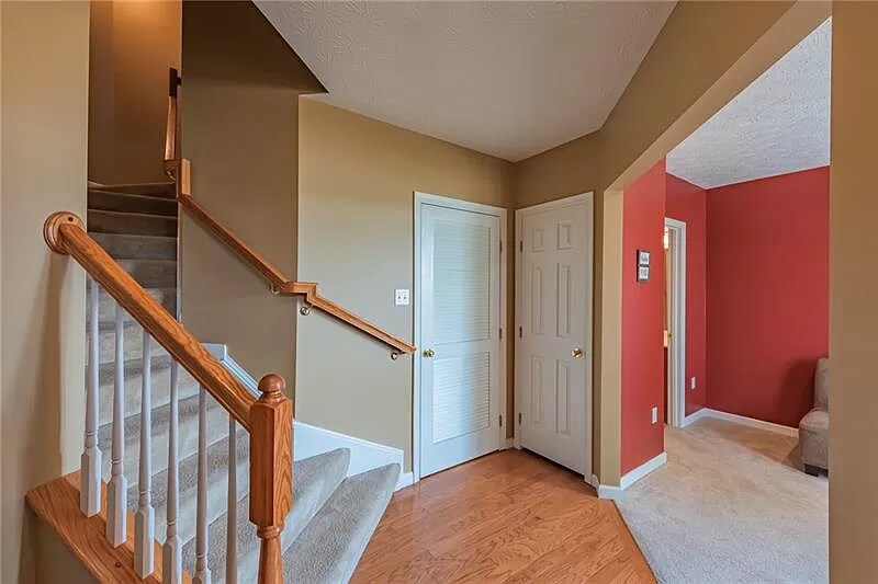 Building Photo - 4019 Village Run Rd