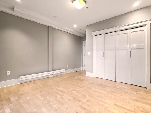 Building Photo - AVAILABLE NOW! Modern Capitol Hill 2 Bedroom Apartment, W/S/G Utilities Included!