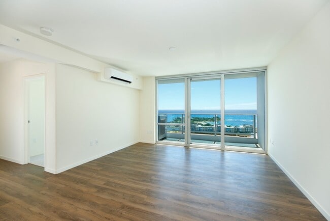 Building Photo - 1391 Kapiolani Blvd