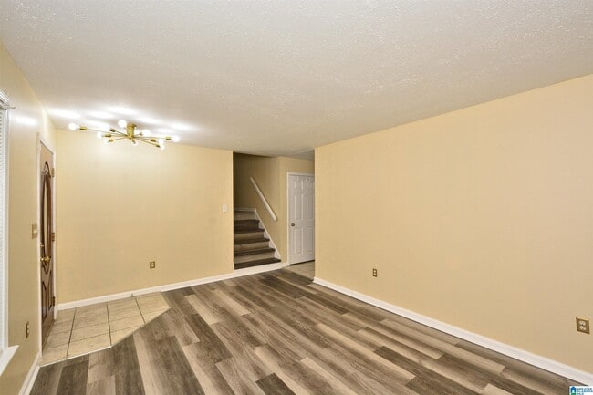 Building Photo - 1721 Maralyn Dr